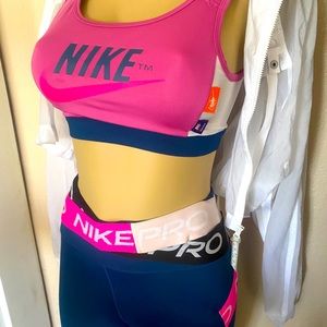 Nike set top and bottom Nike fit pro